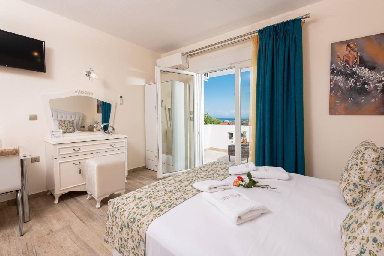 Stratos Deluxe Apartments Skala Potamia  Exterior photo