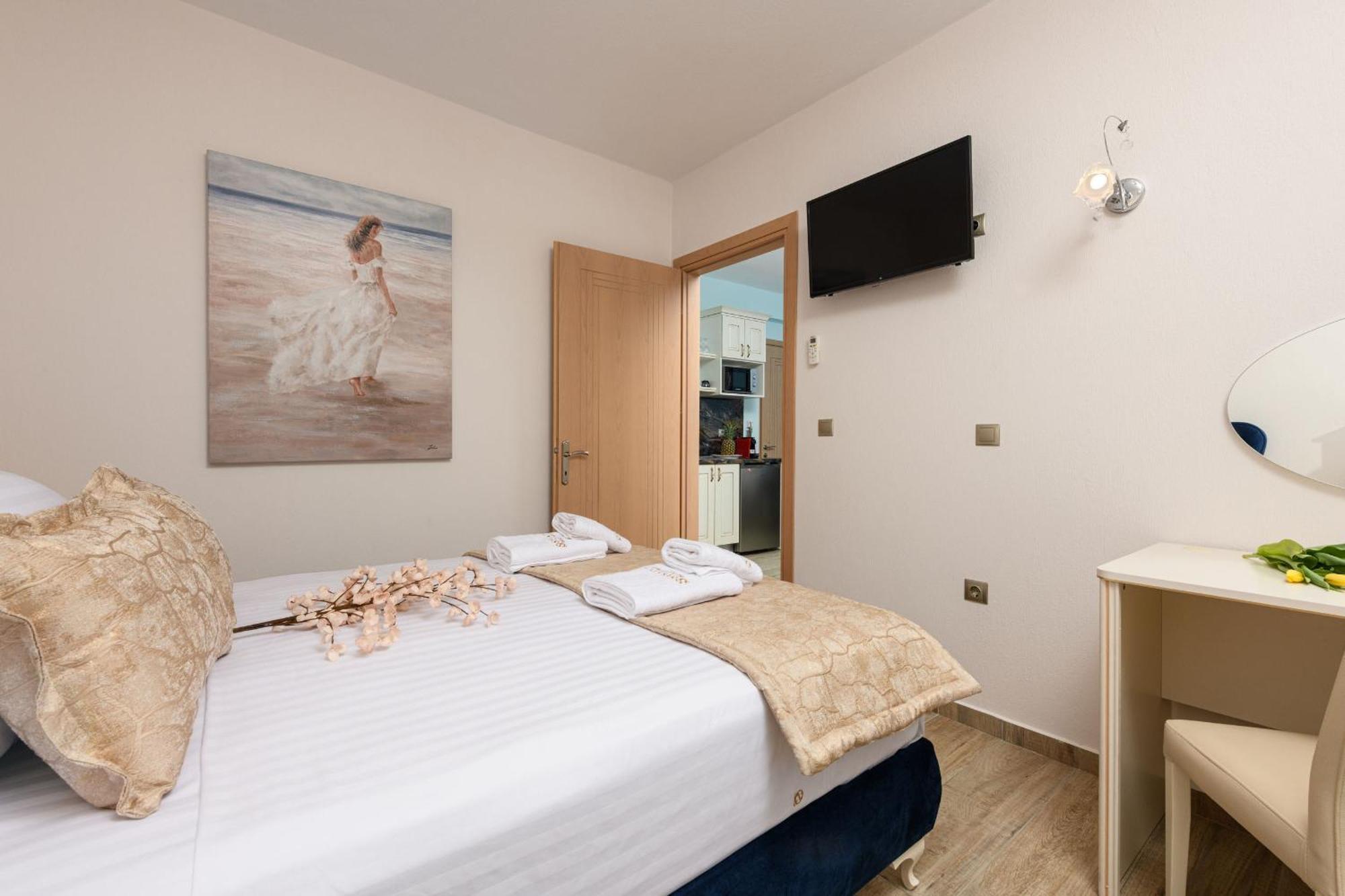 Stratos Deluxe Apartments Skala Potamia  Exterior photo