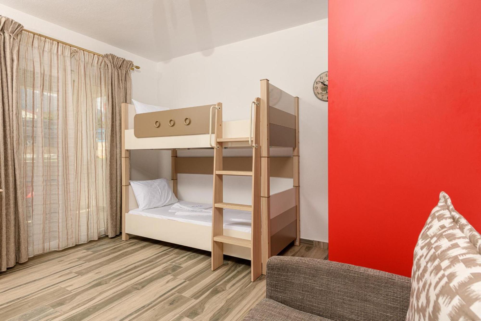 Stratos Deluxe Apartments Skala Potamia  Room photo