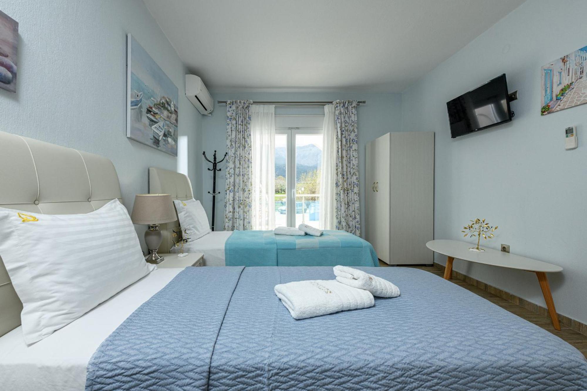 Stratos Deluxe Apartments Skala Potamia  Room photo