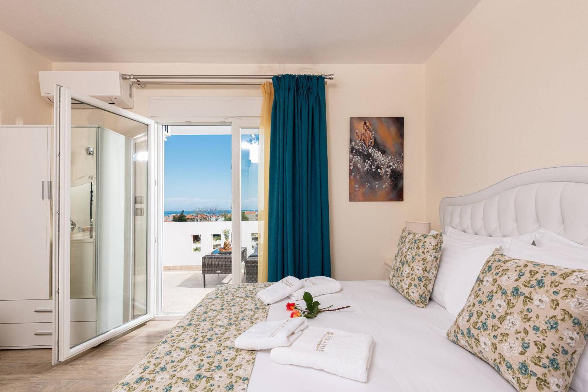 Stratos Deluxe Apartments Skala Potamia  Room photo